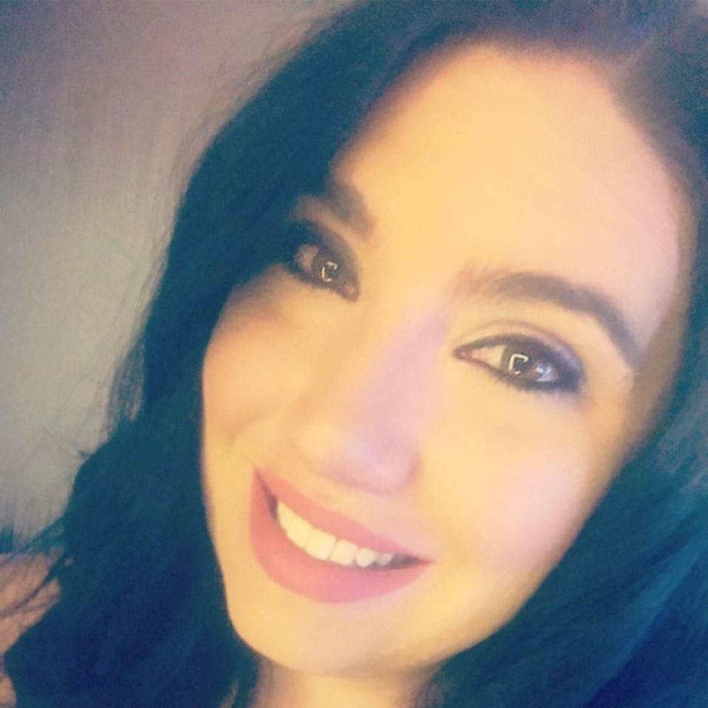 Meet your Posher, Julia